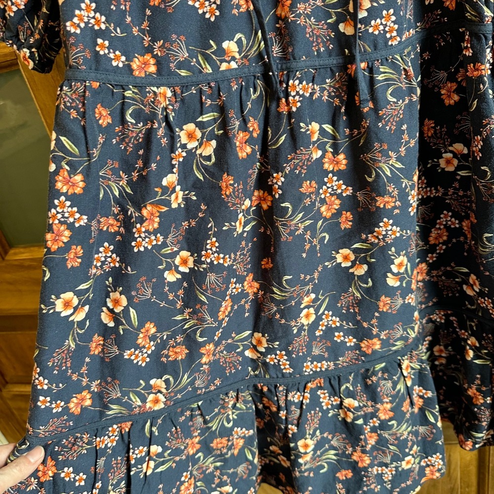 Old Navy Floral Babydoll Dress Women Size M Navy Blue Puff Sleeve V-Neck Tiered - Picture 7 of 11